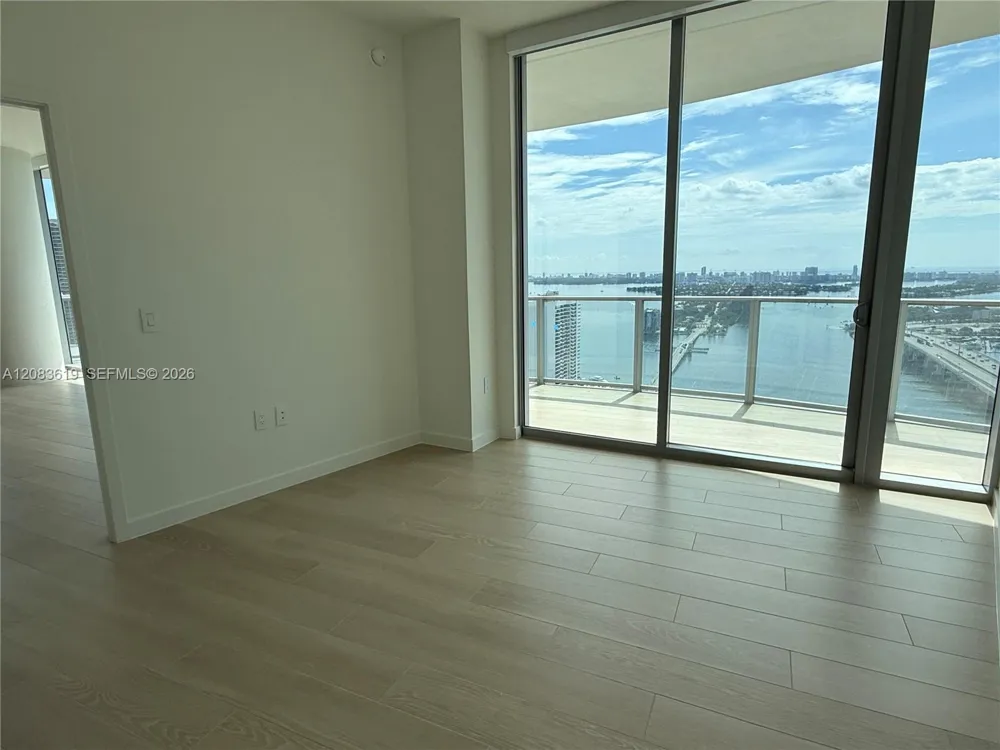 1400 Biscayne Blvd #3506 Miami, FL 33132