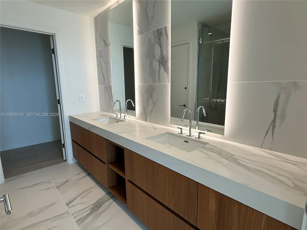 1400 Biscayne Blvd #3506 Miami, FL 33132
