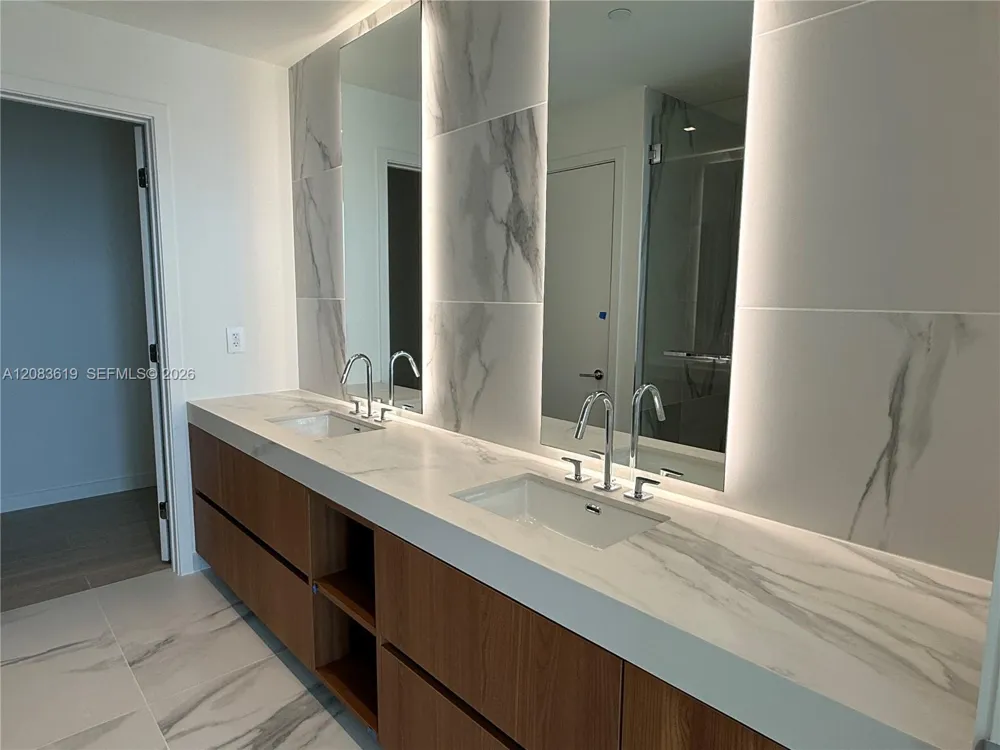 1400 Biscayne Blvd #3506 Miami, FL 33132