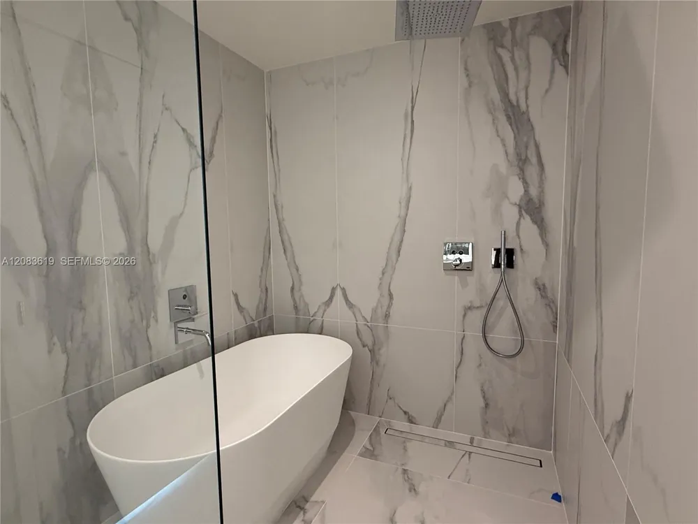 1400 Biscayne Blvd #3506 Miami, FL 33132