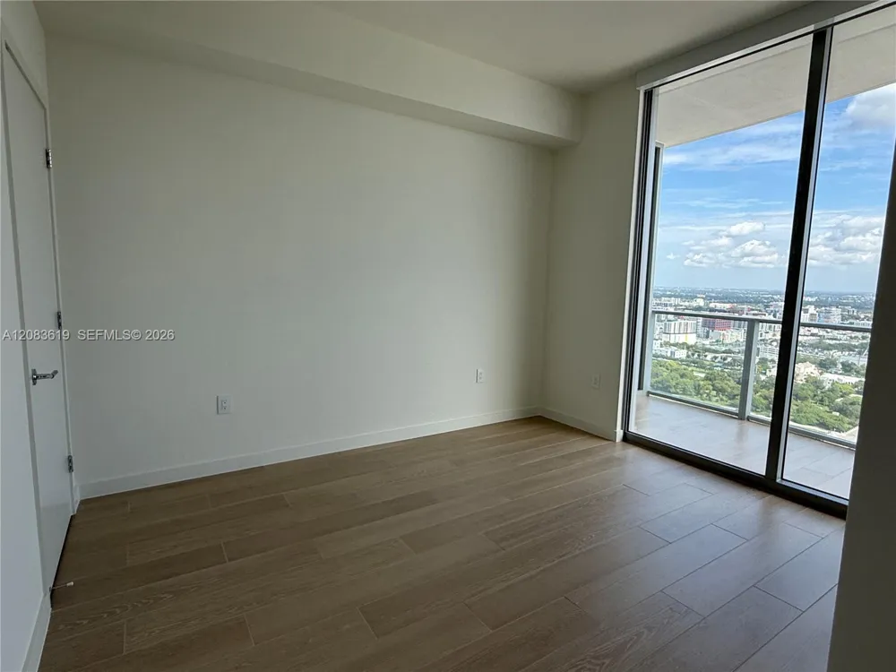 1400 Biscayne Blvd #3506 Miami, FL 33132