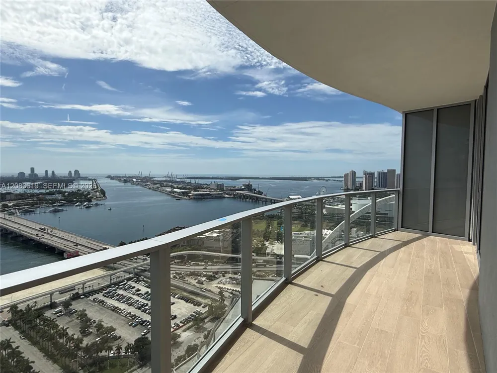 1400 Biscayne Blvd #3506 Miami, FL 33132