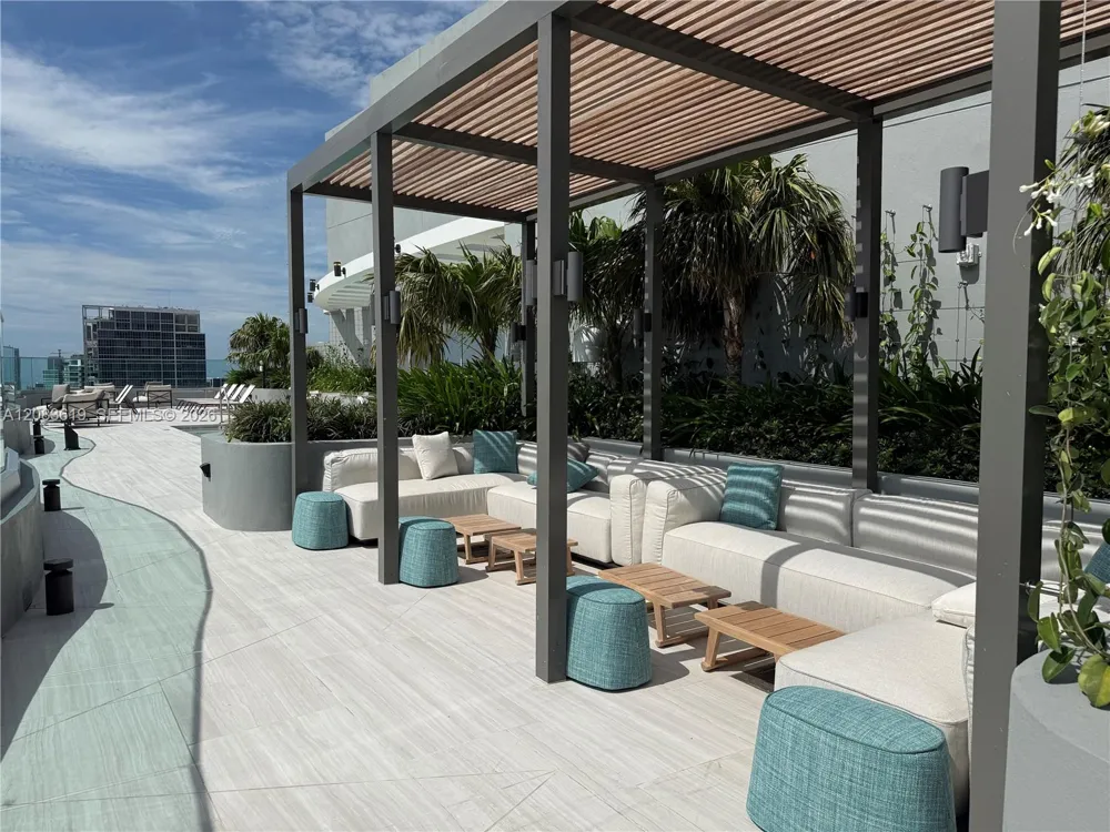 1400 Biscayne Blvd #3506 Miami, FL 33132