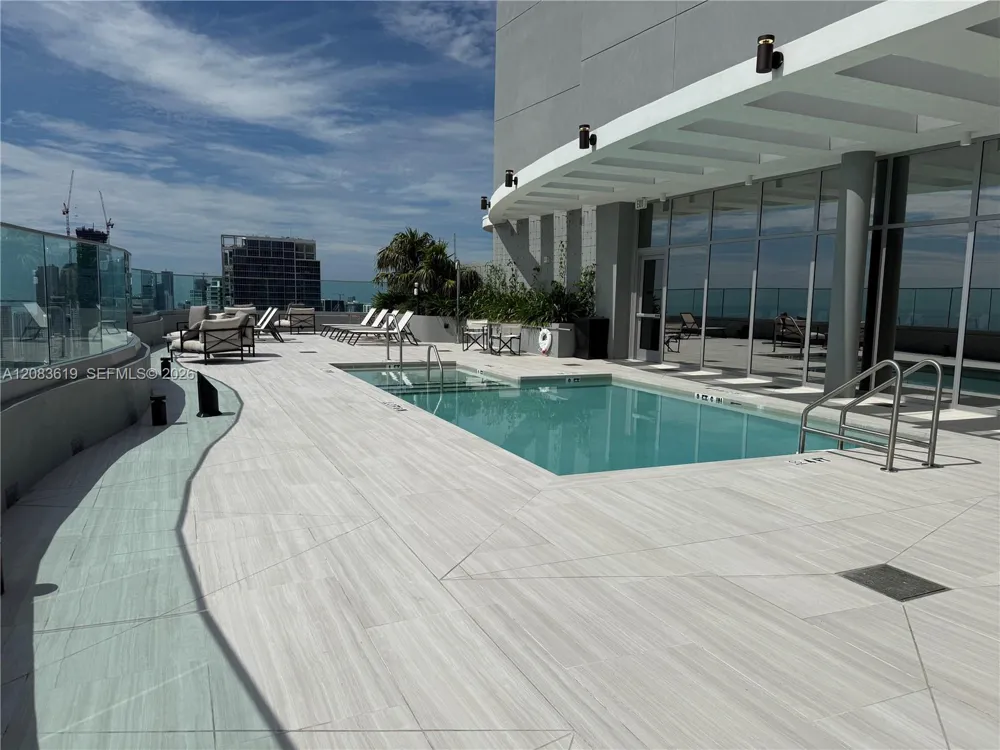 1400 Biscayne Blvd #3506 Miami, FL 33132