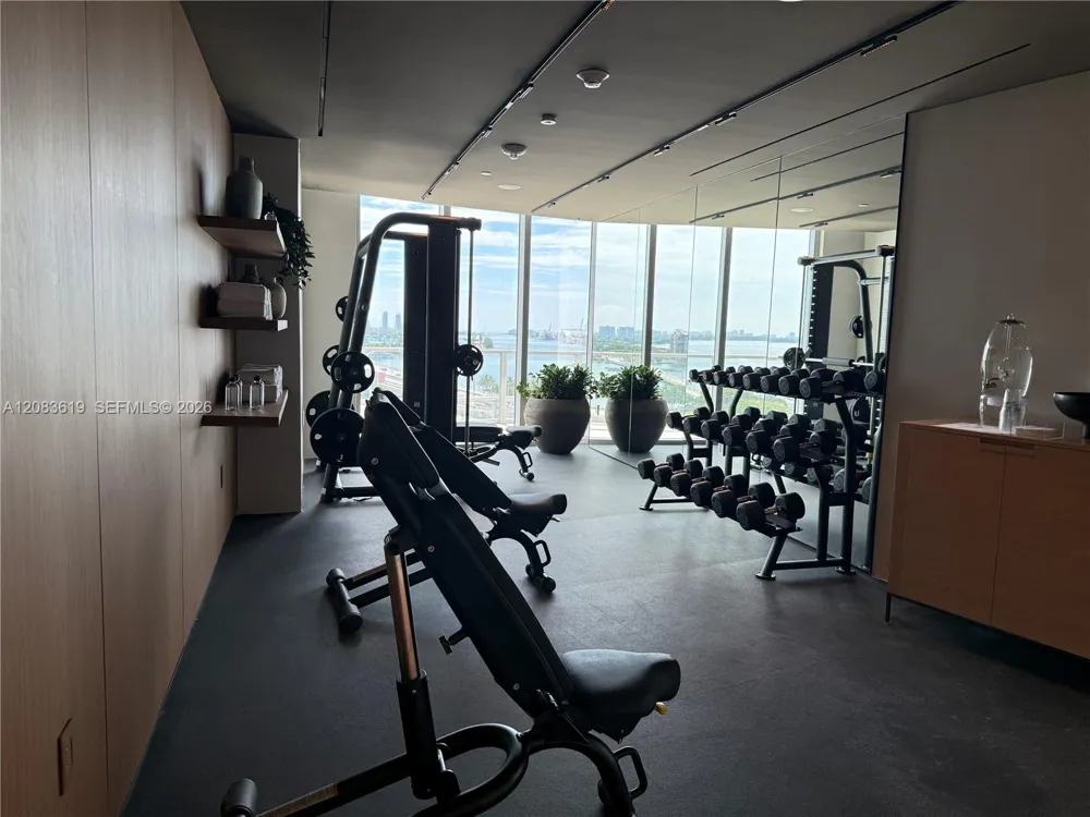1400 Biscayne Blvd #3506 Miami, FL 33132
