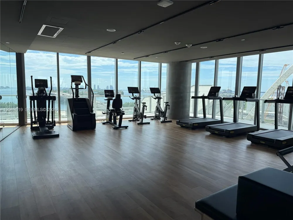 1400 Biscayne Blvd #3506 Miami, FL 33132