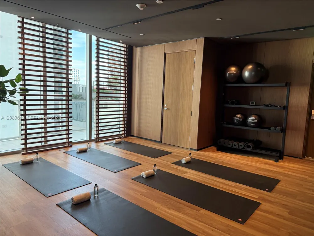 1400 Biscayne Blvd #3506 Miami, FL 33132