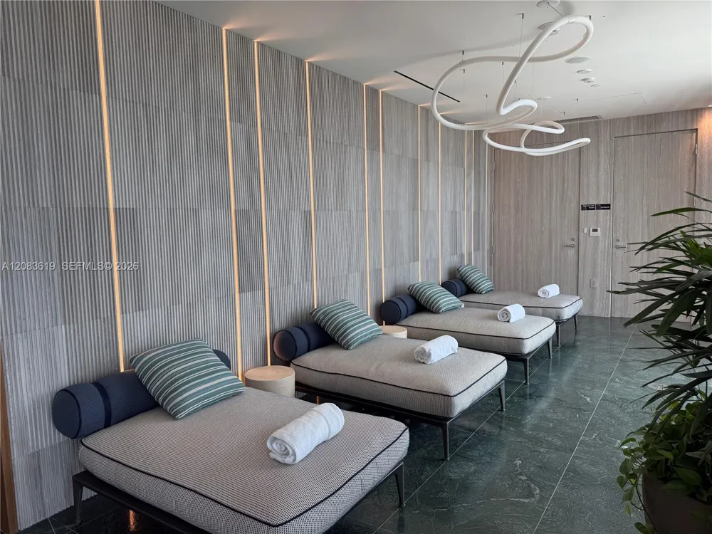 1400 Biscayne Blvd #3506 Miami, FL 33132