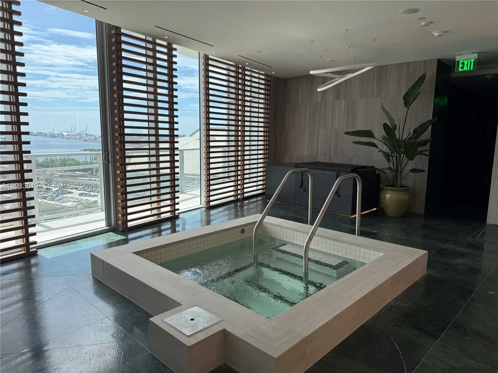 1400 Biscayne Blvd #3506 Miami, FL 33132