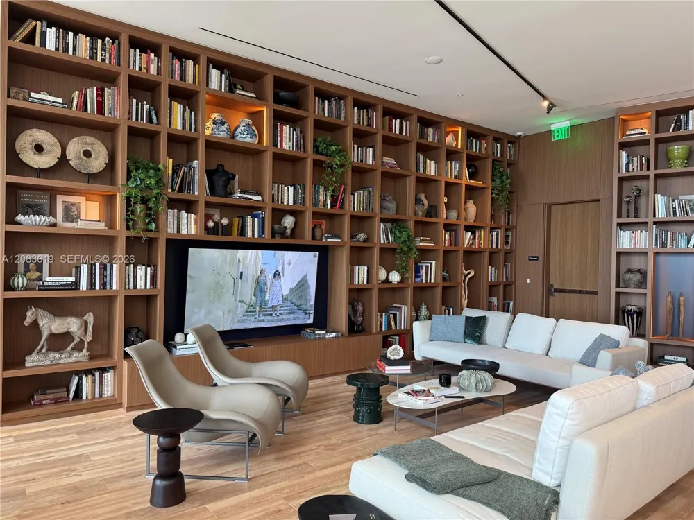 1400 Biscayne Blvd #3506 Miami, FL 33132