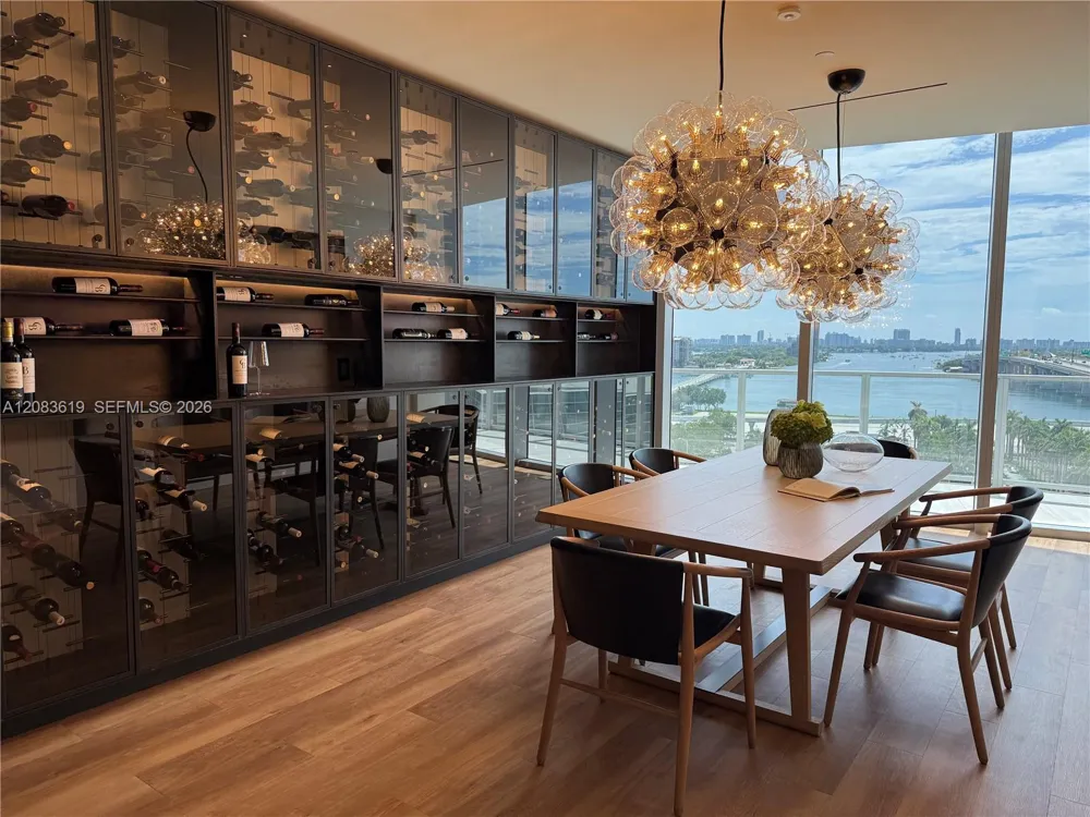 1400 Biscayne Blvd #3506 Miami, FL 33132