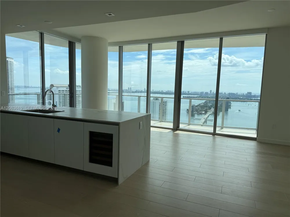 1400 Biscayne Blvd #3506 Miami, FL 33132