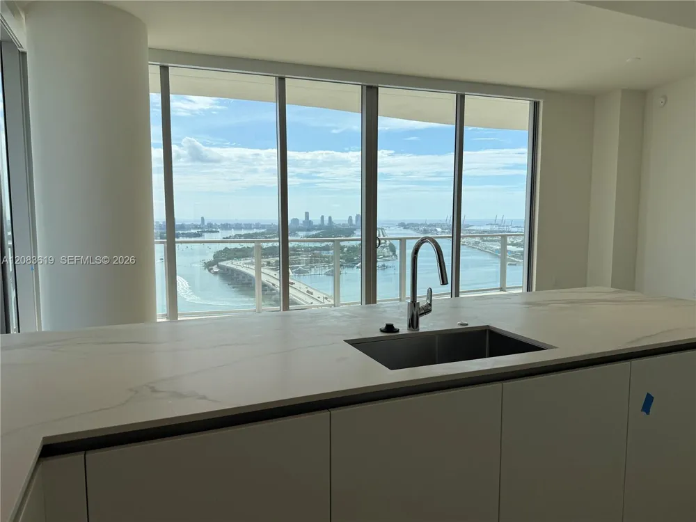 1400 Biscayne Blvd #3506 Miami, FL 33132