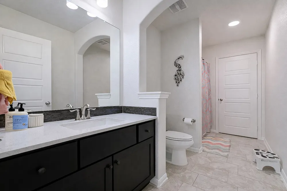408 Daniel Crossing Liberty Hill, TX 78642