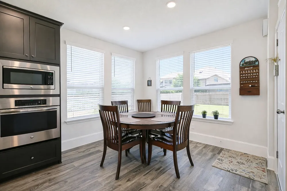 408 Daniel Crossing Liberty Hill, TX 78642