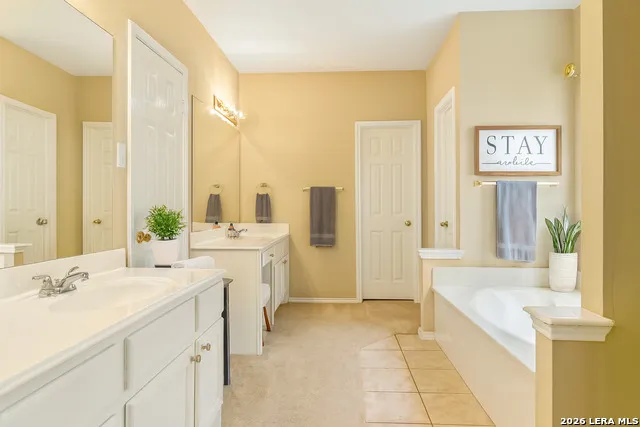 24232 BEAR MTN San Antonio, TX 78258