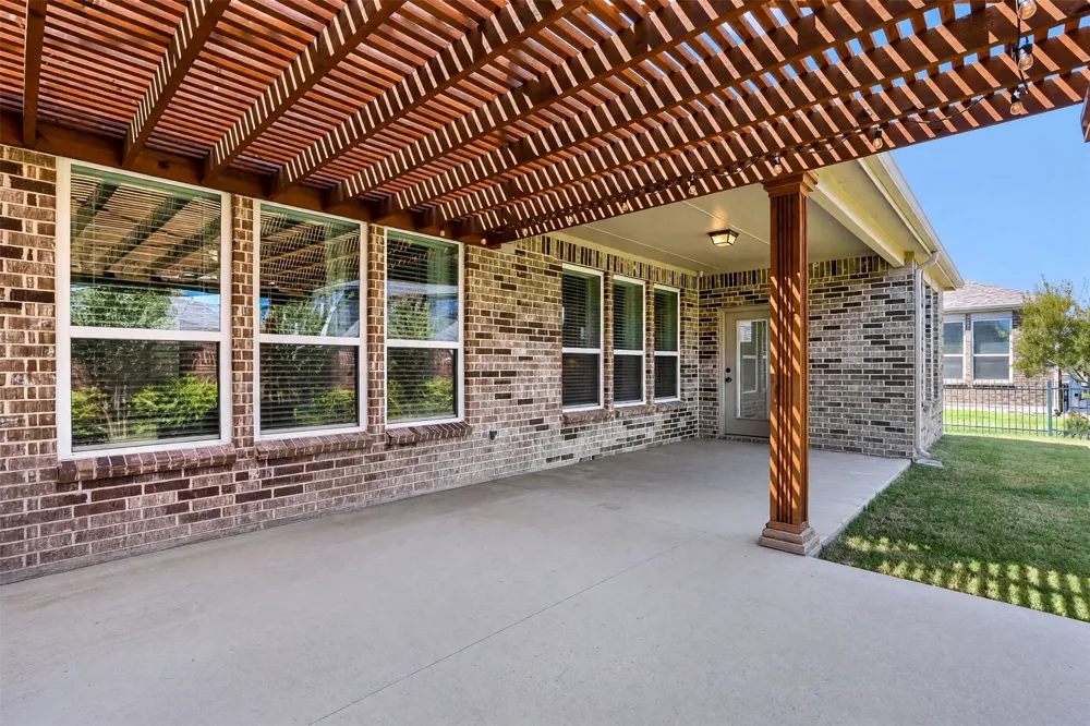8730 Silent River Road Frisco, TX 75036