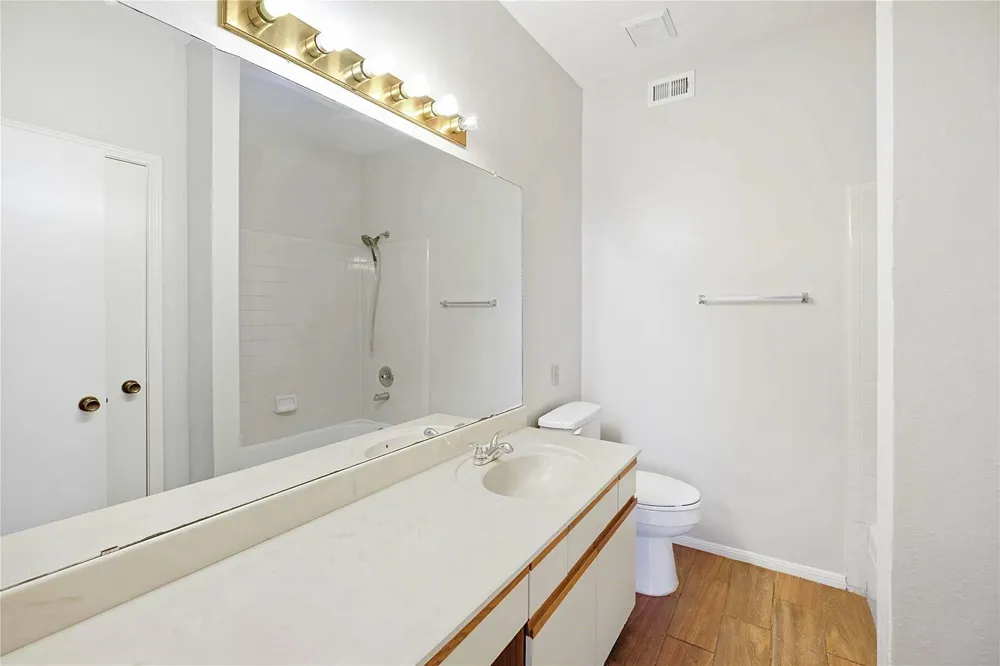 3042 Holly Hall Street #3042 Houston, TX 77054