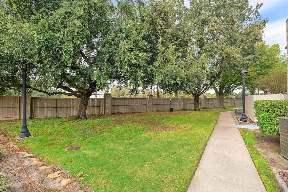 3042 Holly Hall Street #3042 Houston, TX 77054