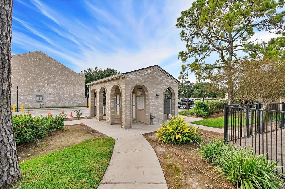 3042 Holly Hall Street #3042 Houston, TX 77054