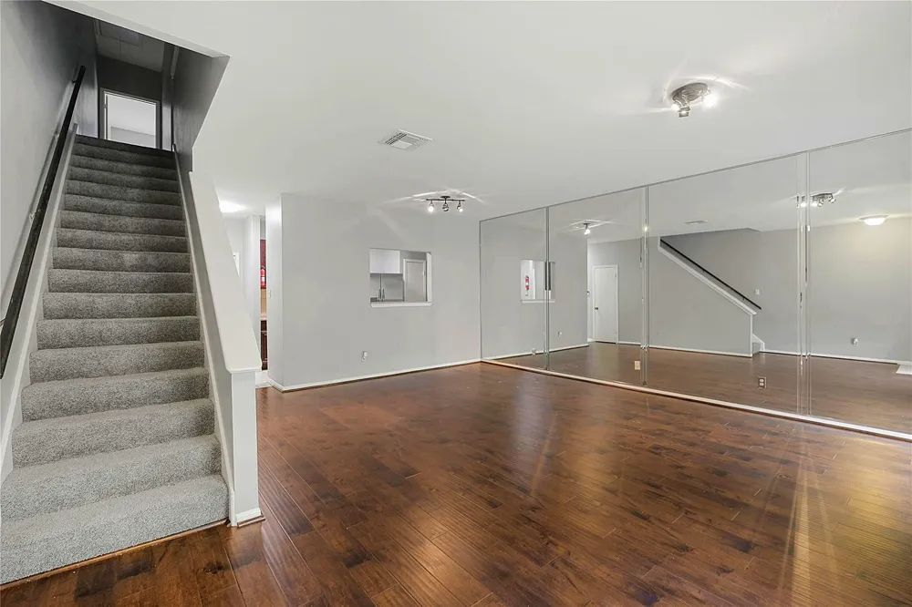 3042 Holly Hall Street #3042 Houston, TX 77054