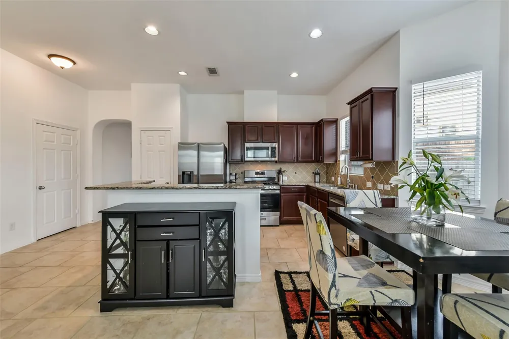 13204 Southern Way Lane Pearland, TX 77584