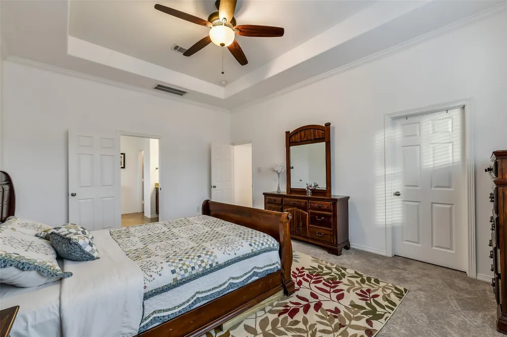 13204 Southern Way Lane Pearland, TX 77584