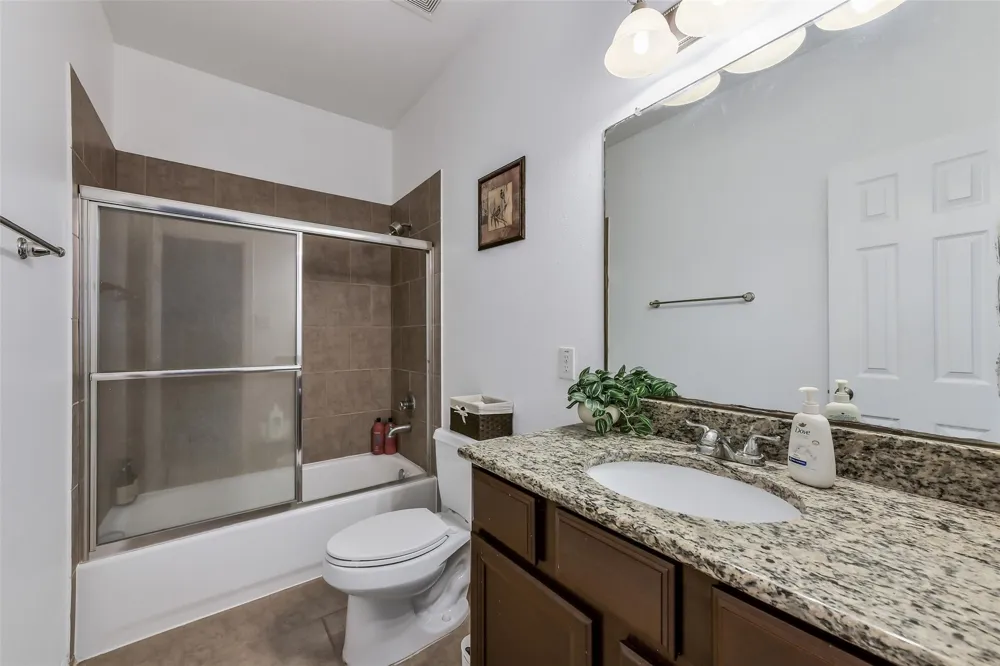 13204 Southern Way Lane Pearland, TX 77584