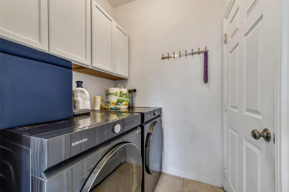 13204 Southern Way Lane Pearland, TX 77584