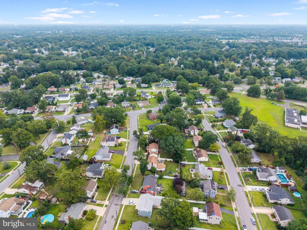 106 LAKESIDE DRIVE Glassboro, NJ 08028