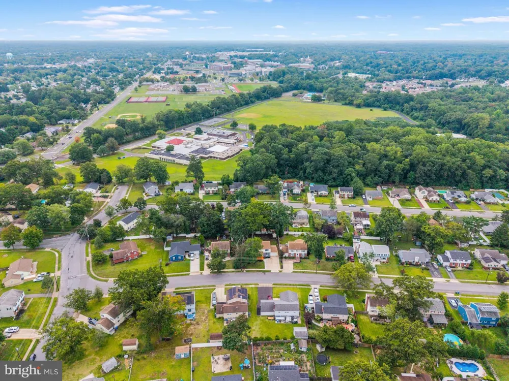 106 LAKESIDE DRIVE Glassboro, NJ 08028