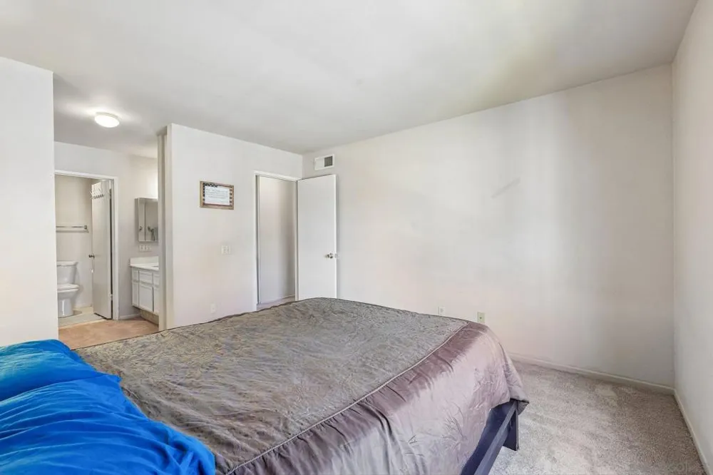8512 Summerdale #34 San Diego, CA 92126