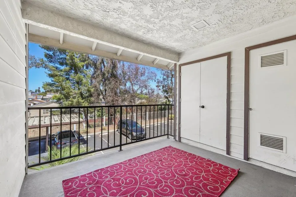 8512 Summerdale #34 San Diego, CA 92126