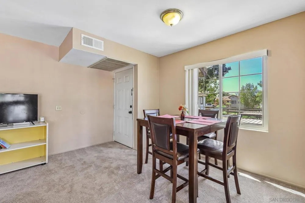 8512 Summerdale #34 San Diego, CA 92126