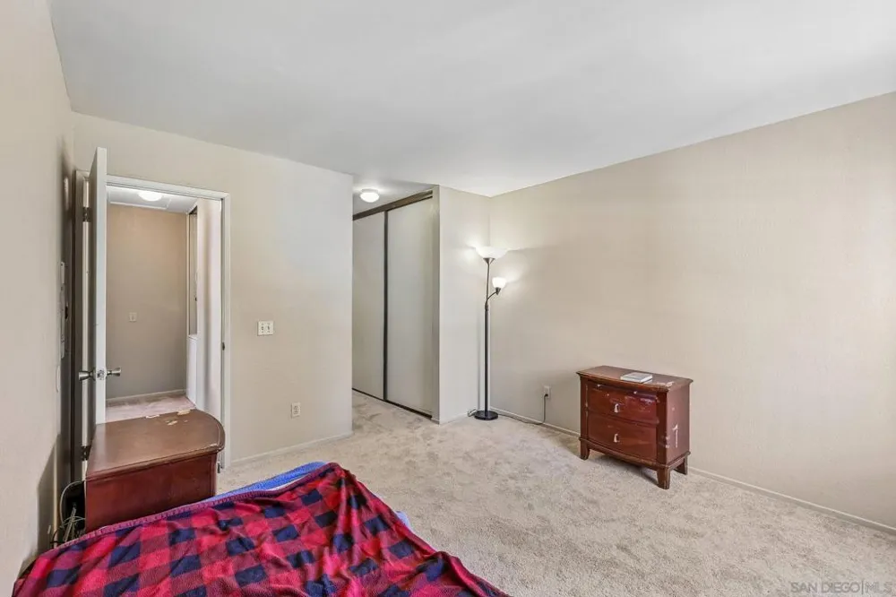 8512 Summerdale #34 San Diego, CA 92126