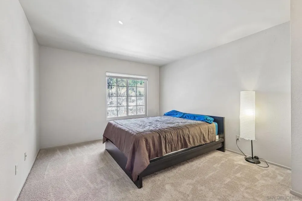 8512 Summerdale #34 San Diego, CA 92126