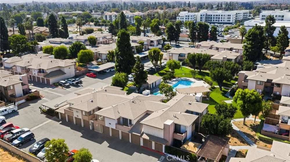 1327 Massachusetts #205 Riverside, CA 92507