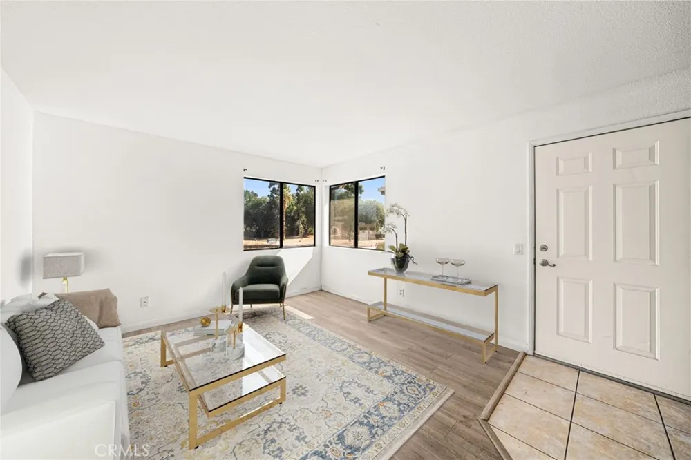 1327 Massachusetts #205 Riverside, CA 92507