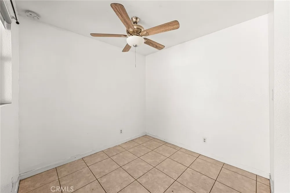 1327 Massachusetts #205 Riverside, CA 92507