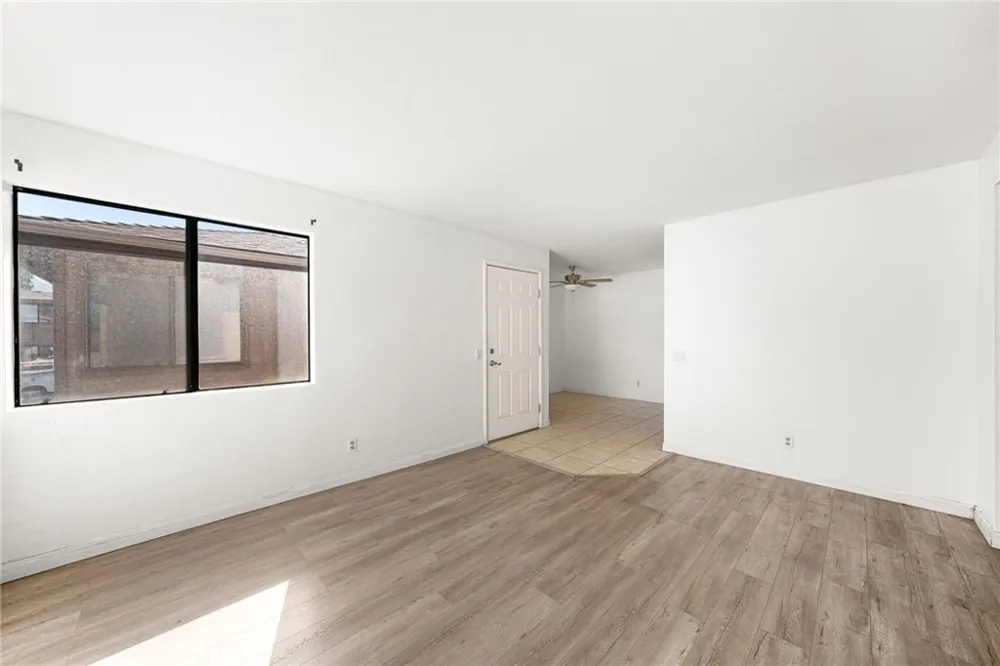 1327 Massachusetts #205 Riverside, CA 92507