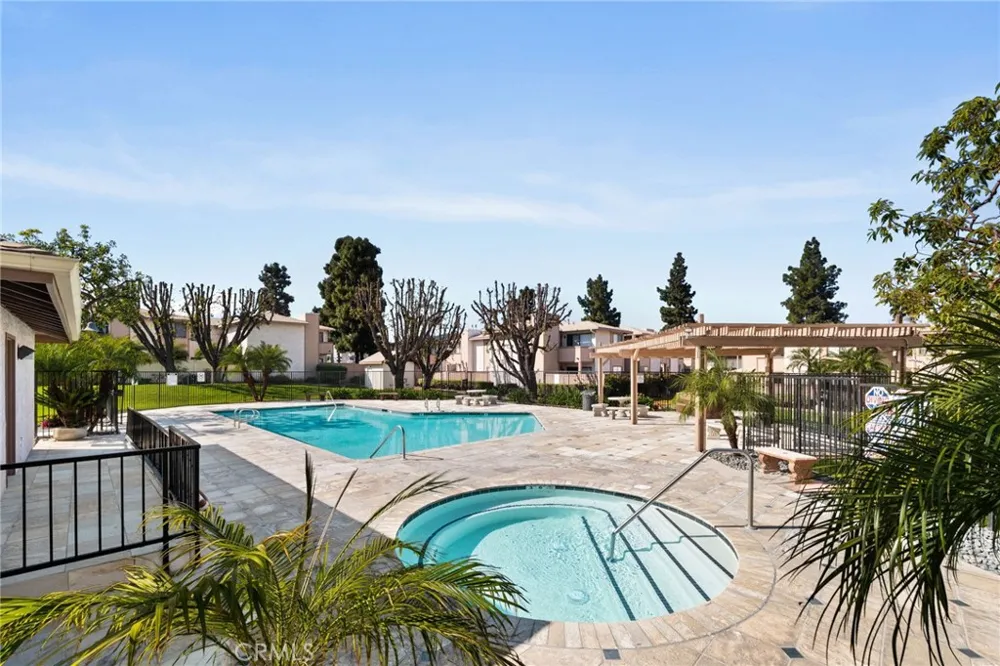 1327 Massachusetts #205 Riverside, CA 92507