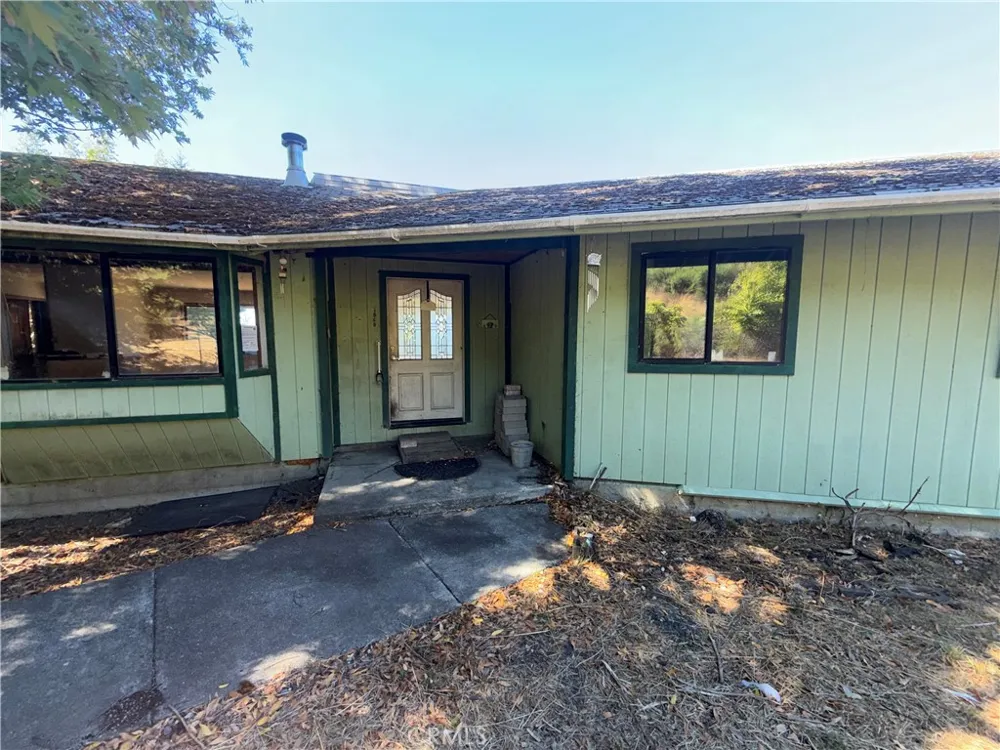 1060 Sawmill Garberville, CA 95542