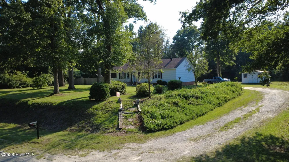 225 Grady Road Clinton, NC 28328