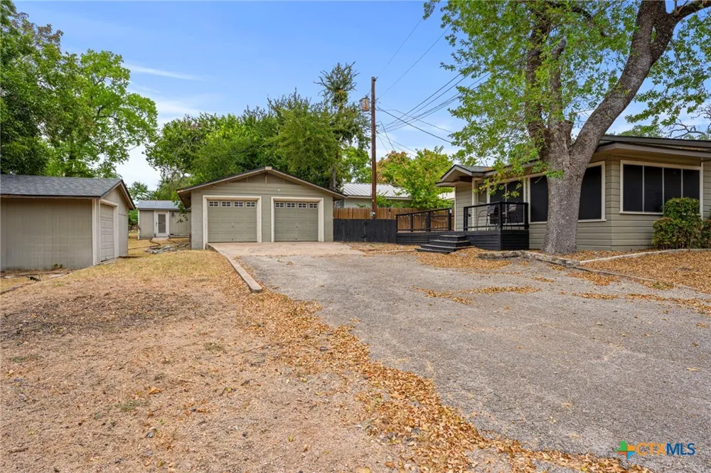 413 Woodland Point Road Belton, TX 76513