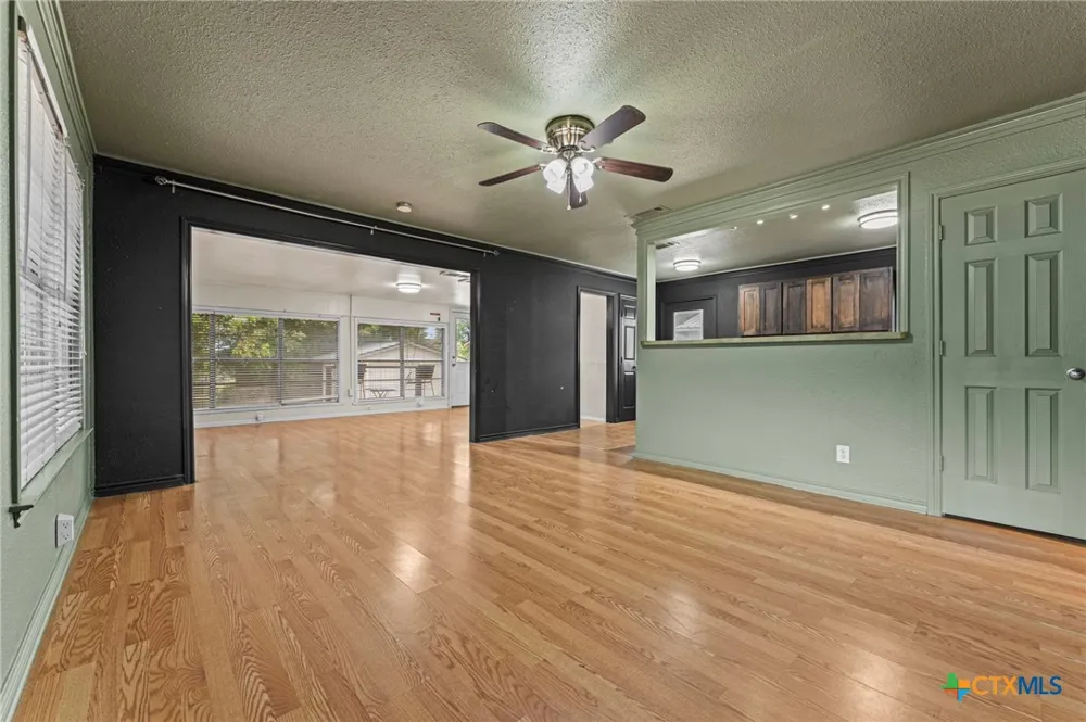 413 Woodland Point Road Belton, TX 76513