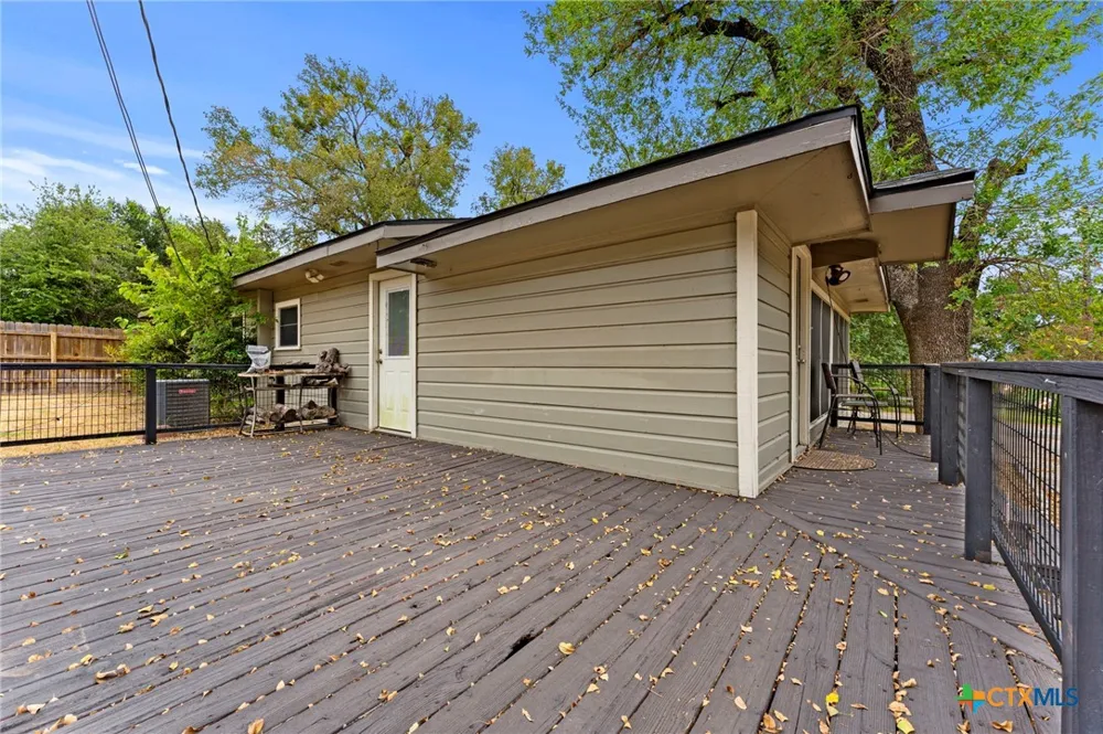 413 Woodland Point Road Belton, TX 76513