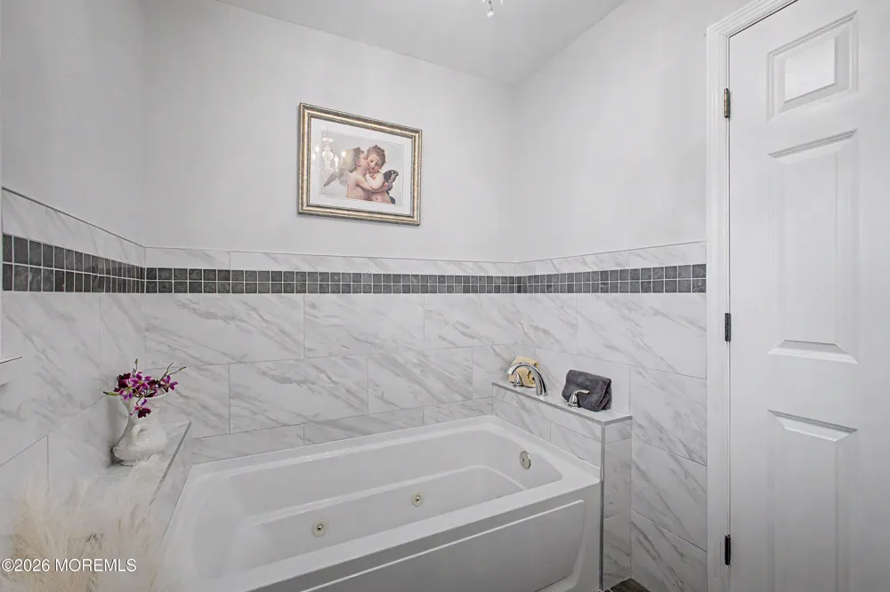 216 Maple Drive Bayville, NJ 08721