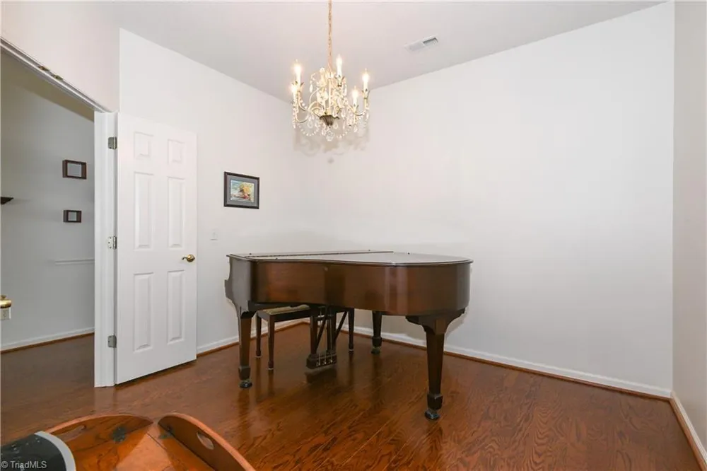 42 Wheelwright Court Greensboro, NC 27455