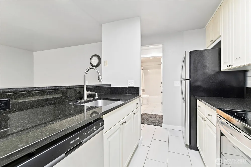 7453 Newcastle Golf Club Road #M103 Newcastle, WA 98059