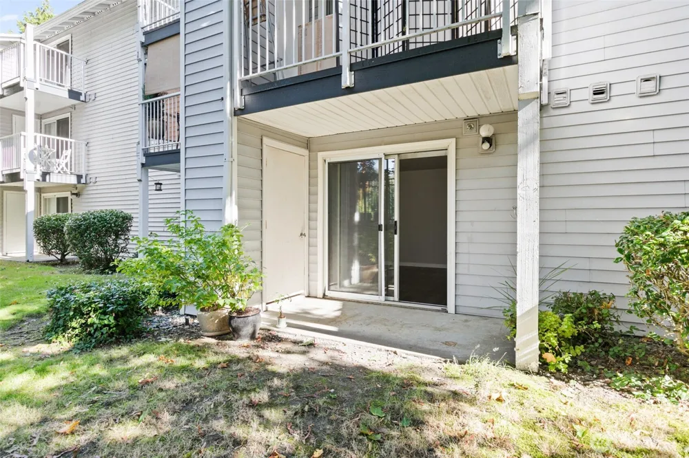 7453 Newcastle Golf Club Road #M103 Newcastle, WA 98059
